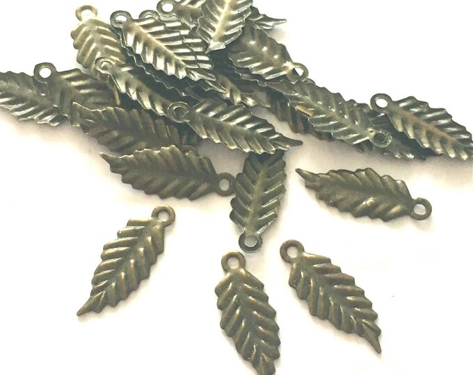 100PC 16x6mm antique bronze finish small leaf charms-7636c