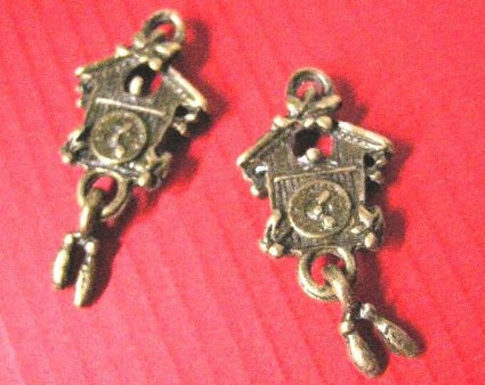6pcs antique bronze finish metal Cuckoo Clock pendants-5247
