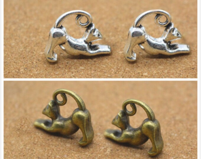 8pc  18x13mm antique finish metal Cat pendants-pls pick a color