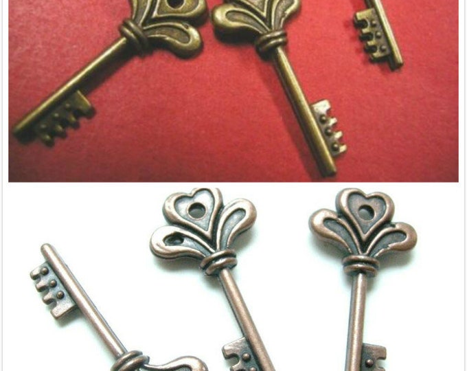 6pc antique  finish metal fancy key pendant-pls pick a color