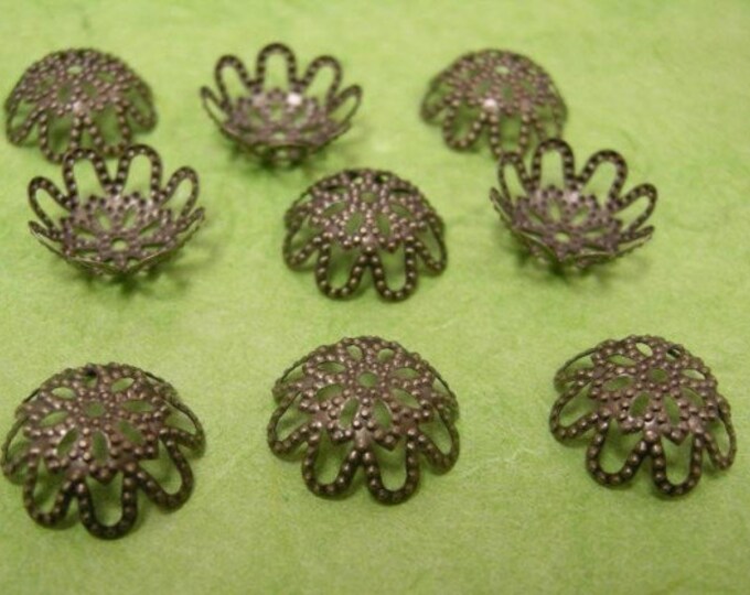 30 pcs 12mm antique bronze plated filigree flower bead caps-8113