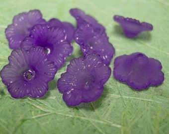 24pc purple acrylic flower shape bead-1342