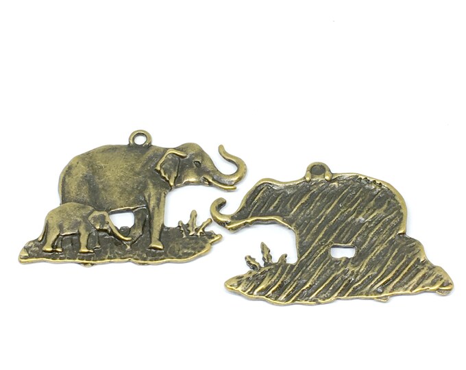 2pc antique bronze metal alloy mother and son elephant pendant-4900