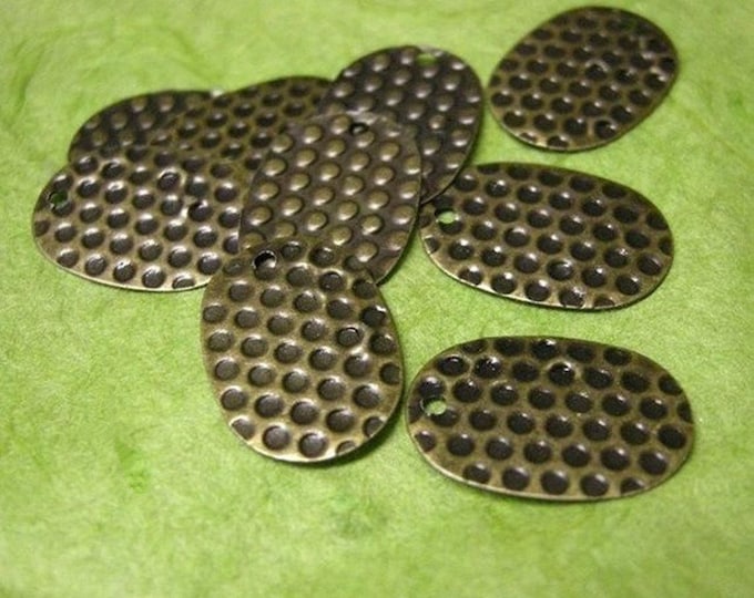 50pc 17x12mm antique bronze finishe stamped oval shape charm-1038