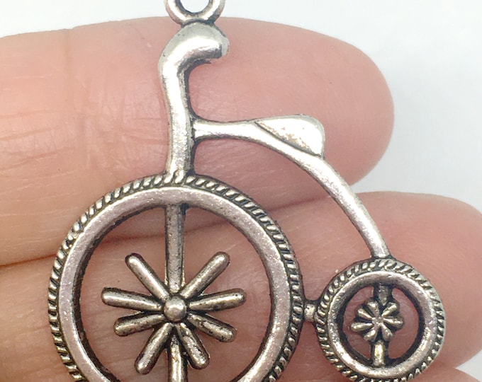 4pc 32x28mm antique silver finish metal bike pendants-5149