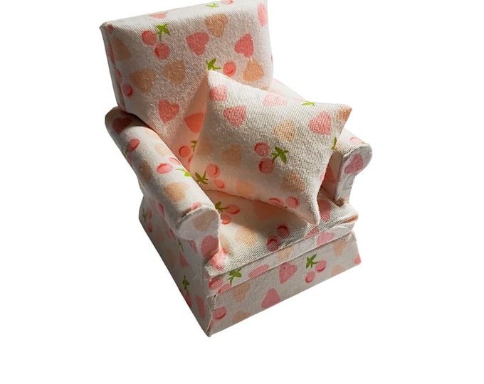 1pc Mini Heart Pattern Sofa , for Dollhouse Accessory, Pretending Prop Decorations