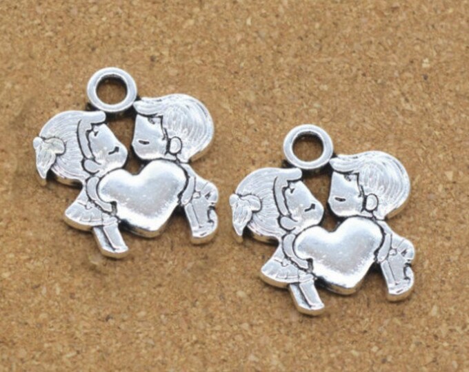 4pc 22x21mm antique silver tone couple with heart metal pendants-bk363