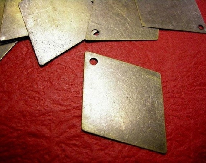 12pc antique bronze diamond shape iron pendant-3547