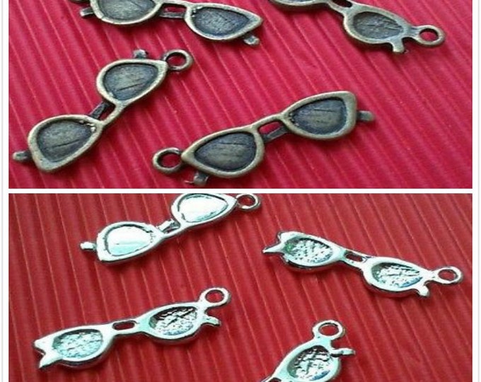 10pc 22x6mm  metal glasses pendants-pls pick a color