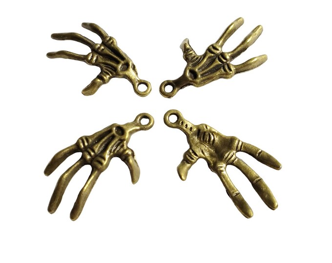 6pc antique bronze metal skull hand lead pendants 32x17mm-1377c