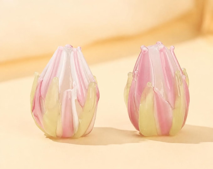 2pc Handmade lampwork glass pretty floral bud beads