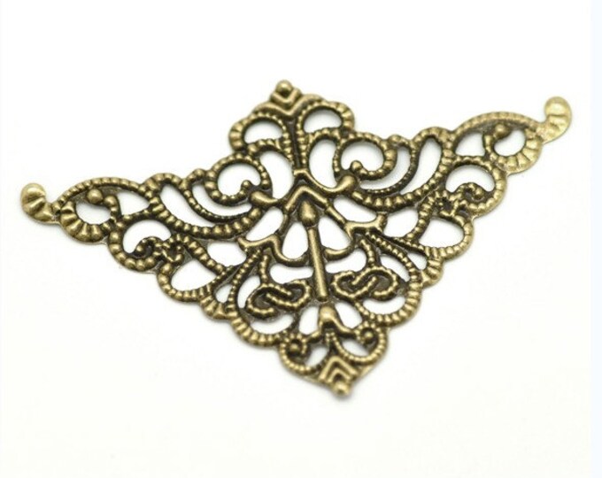 10pc antique bronze 7.5X4.8CM triangular filigree wraps-7563