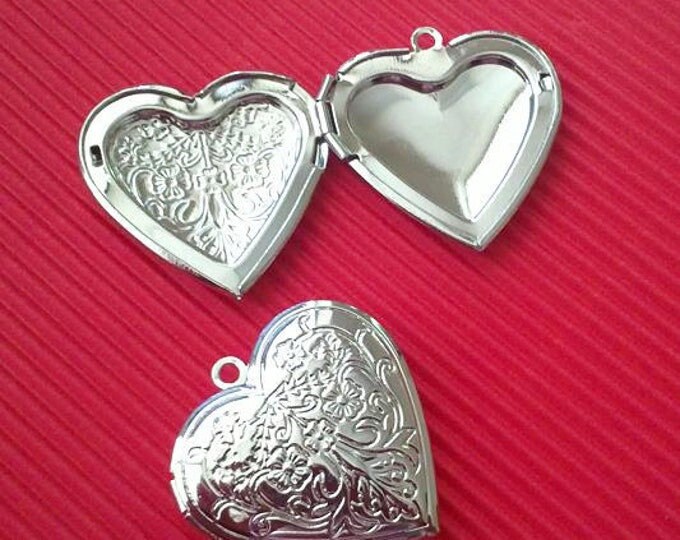 2pc platinum look heart shape photo pendant-5148