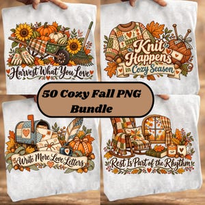 Peut inclure: Un ensemble de graphiques numériques présentant quatre motifs sur le thème de l'automne sur fond blanc. Les illustrations incluent une brouette avec des citrouilles, un pull en tricot avec de la laine, une boîte aux lettres et un fauteuil à bascule.