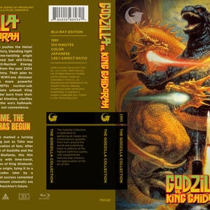 Peut inclure: Une pochette de disque Blu-ray pour Godzilla vs. King Ghidorah montrant un Godzilla sombre et texturé face à un dragon doré à trois têtes émettant des rayons lumineux. La pochette inclut le titre, les spécifications et du texte descriptif.