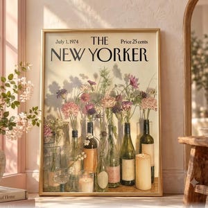 Könnte beinhalten: Ein gerahmter Druck des New Yorker Magazin-Covers vom 1. Juli 1974 mit einer Stillleben-Illustration verschiedener Glasflaschen und Gefäße, gefüllt mit rosa, violetten und weißen Wildblumen sowie einer hohen zylindrischen Kerze.