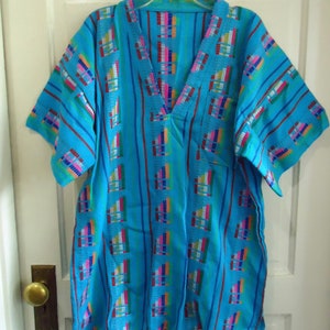 Vintage 80s GUATEMALAN COTTON Woven Rainbow V Neck Short Sleeve Tunic Style Shirt sz M