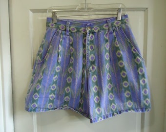 Vintage 80s/90s SOUTHWESTERN Print High Waisted Denim Shorts sz 30" Waist M