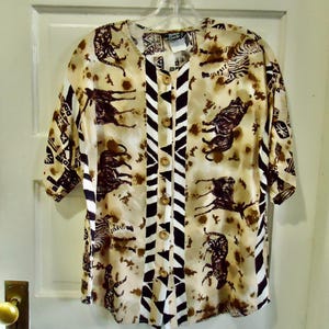 Vintage 90s Jungle SAFARI Animal All Over Print Rayon Short Sleeve Top With Fancy Buttons sz M/L Boxy Fit