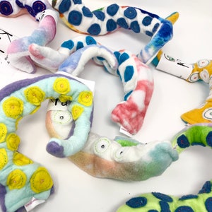 Catnip Kraken Octopus Cat Toy Catnip Tentacle Vegan Cat Toy Crinkle Toy Cat Toy Gift for New Cat Catnip octopus image 5