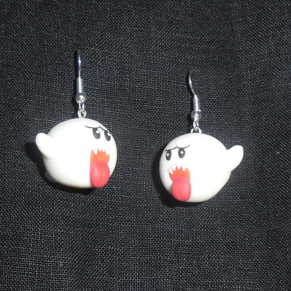 Boo's earrings - Glow in the dark