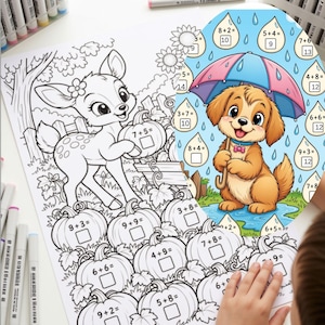 Puede incluir: Una hoja de colorear de matemáticas con un dibujo lineal en blanco y negro de un cervatillo sosteniendo una calabaza, y una ilustración a color de un cachorro bajo un paraguas rodeado de gotas de lluvia con sumas y resultados.