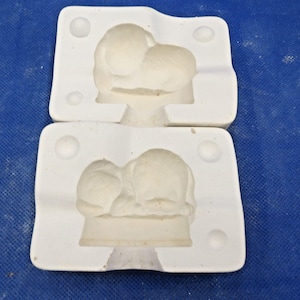 Duncan Vintage Minature Sleeping Puppy Slip Mold TM 9