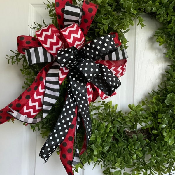 Ky. Derby Wreath Bow, Ky. Derby Decor, Derby Flag Bow, Derby Lantern Accent, Derby Party Decoration, Ky. Derby Mailbox, Derby Door Hanger