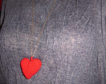 Necklace with pendant hearts Amigurumi