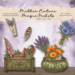 Op de afbeelding: Een digitaal collageblad getiteld Mother Nature Magic Pockets met 6 interactieve zakjes en 44 ephemera-stukken. De illustraties bevatten blauwe korenbloemen, lavendel, oranje goudsbloemen, vingerhoedskruid, een bruine veer en gedetailleerde groene plantenbakken.