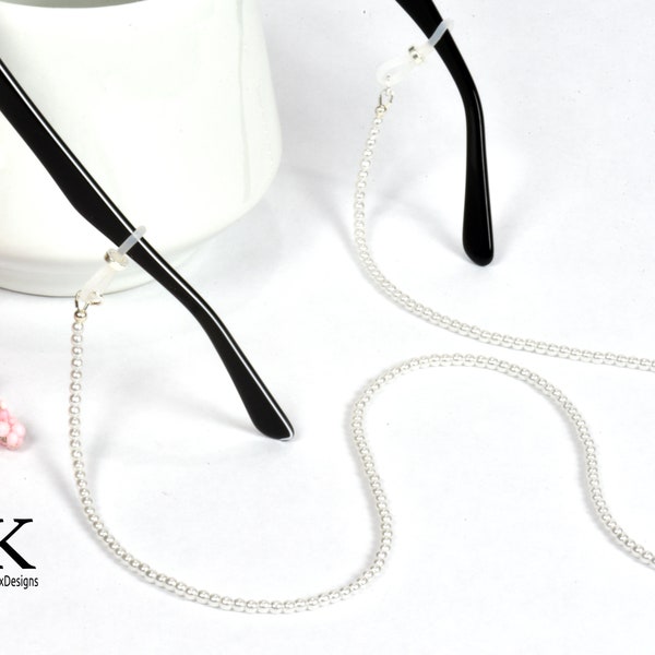 Snow white pearl glasses chain with small pearls, Pearlcore aesthetic eyeglass chain, reading glasses necklace, eyeglasses chain