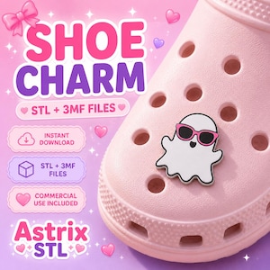 Puede incluir: Un charm de zapato con forma de fantasma blanco y gafas de sol rosas sobre un zueco rosa claro. El texto dice SHOE CHARM, STL + 3MF FILES, INSTANT DOWNLOAD, STL + 3MF FILES, COMMERCIAL USE INCLUDED y Astrix STL sobre un fondo rosa con corazones.