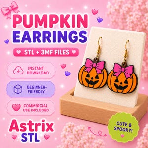 Op de afbeelding: Een paar oranje pompoenoorbellen met zwarte jack-o'-lantern gezichten en felroze strikken, voorzien van goudkleurige haakjes. De afbeelding bevat de tekst: PUMPKIN EARRINGS, STL + 3MF FILES, INSTANT DOWNLOAD, BEGINNER-FRIENDLY, COMMERCIAL USE INCLUDED, Astrix STL en CUTE & SPOOKY!