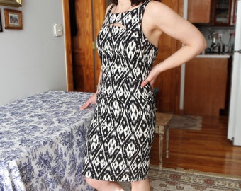 Black And White Dress Size XXS To XS, Abstract Pattern Sleeveless Dress, Geometric Design Fitted Dress, Cross Back Dress, Cotton Polyester