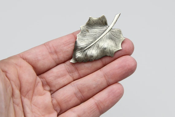 925 Sterling Silver Leaf Pin, Sculptural Leaf Bro… - image 2