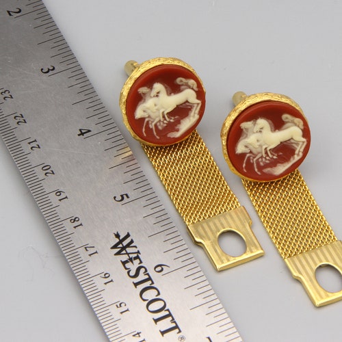 Dante Masterpieces Cuff Links, Quadriga Four Horses, Bas Relief Equine Cameo, Gold Metal Cuff Links, Gold Red White Incolay shops Cameo Cufflinks
