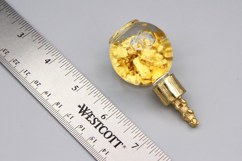 Gold Vial Of 7 Gold Flake Measuring 2 Inches Tall Perfect For Art Decoration