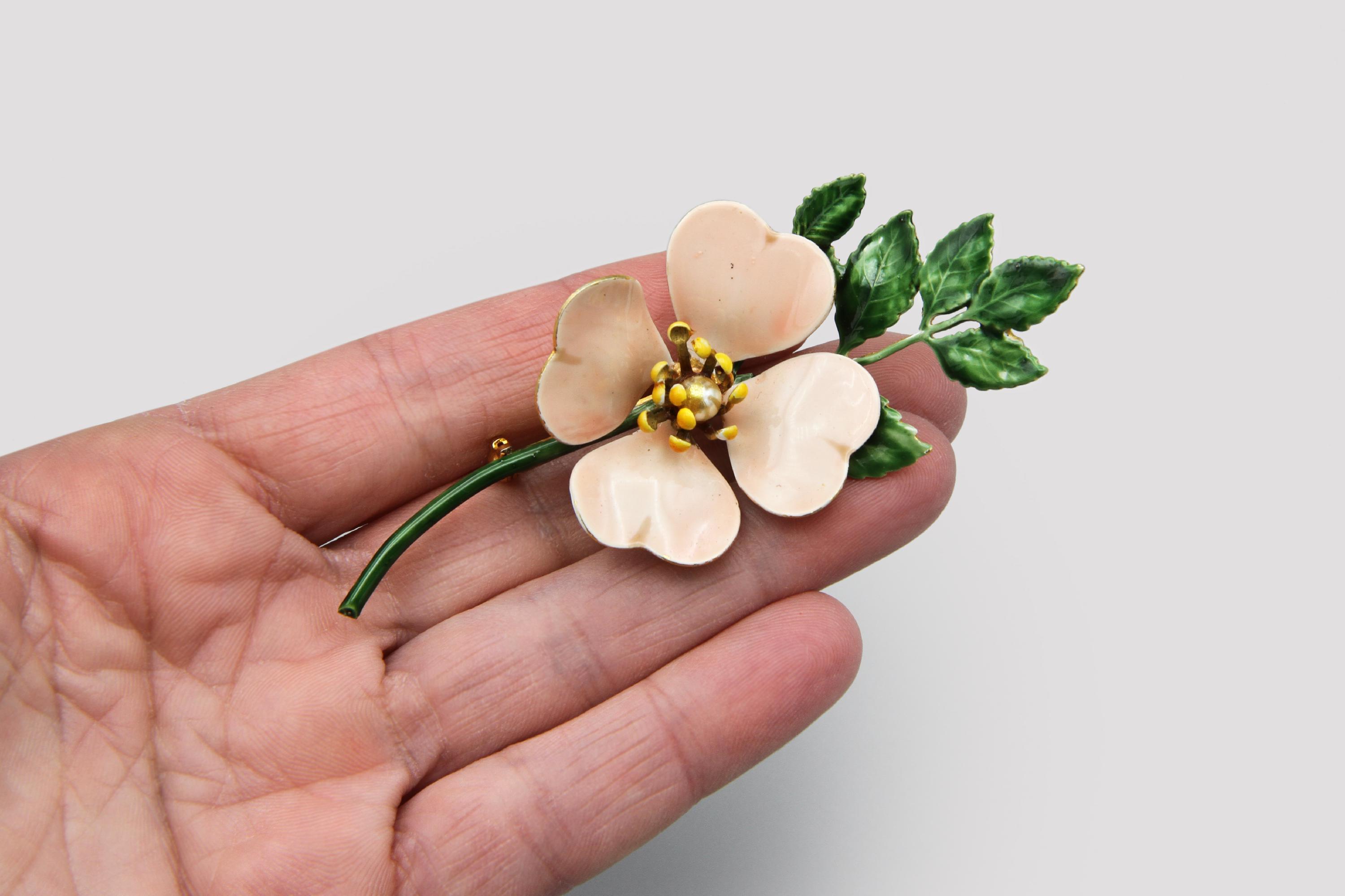 60s Enamel Flower Brooch Green - Etsy