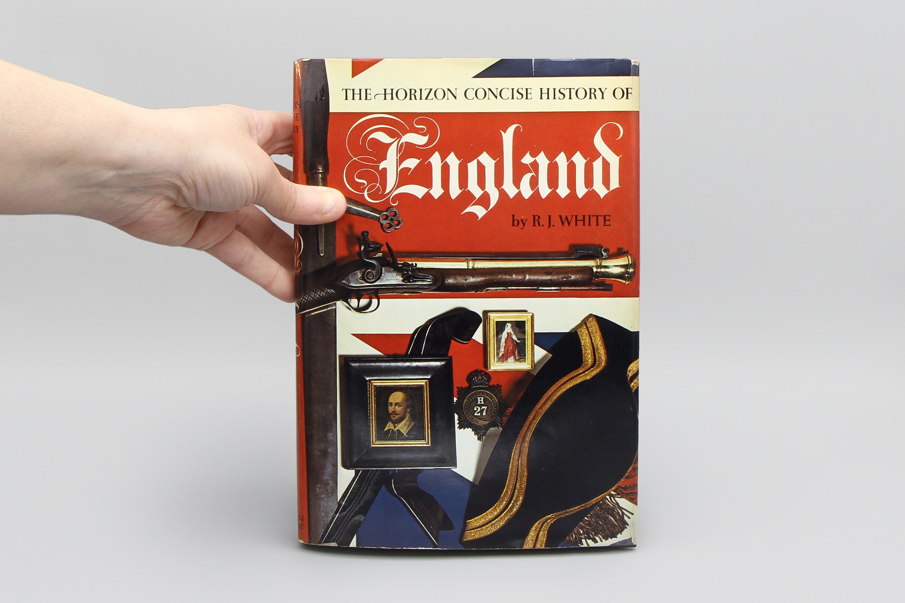 The Horizon Concise History of England Book』、American Heritage