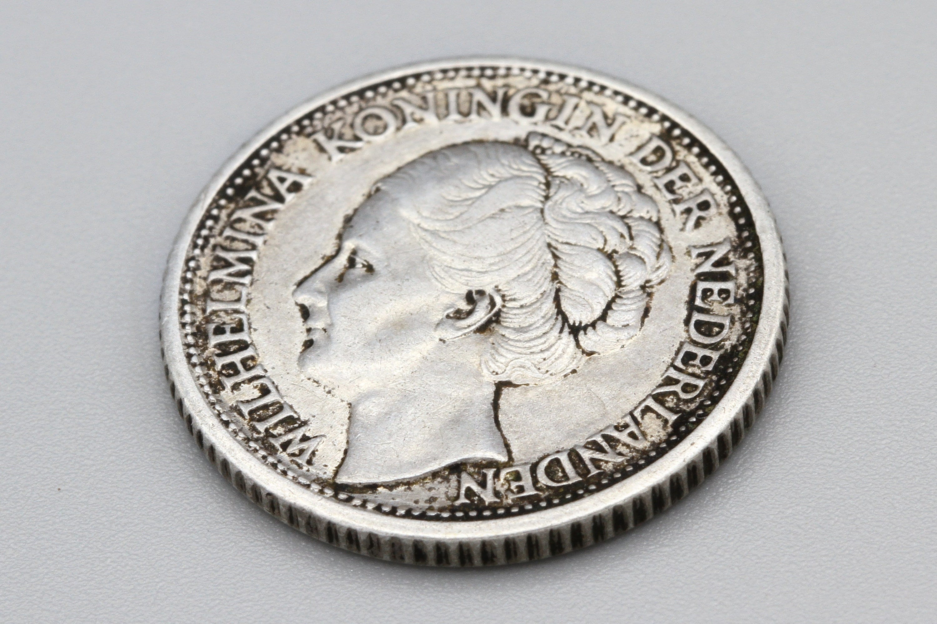 1944 D Dutch Curaçao 1/4 Gulden 640 Silver Coin, Queen Wilhelmina