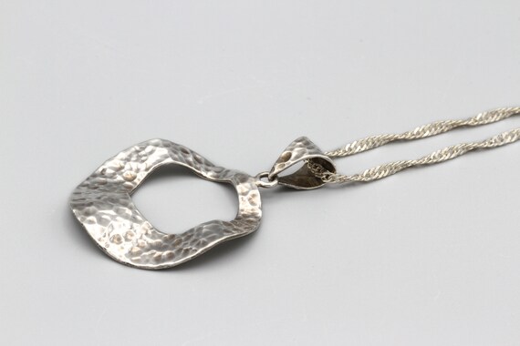 Minimalist Curvy Pendant Necklace, Hammered Sterl… - image 6