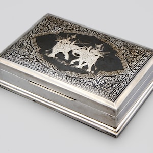 ヴィンテージ　銀製ジュエリーボックス　小物入れ　SIAM STERLING Vintage Siam Sterling Silver Trinket Pill Jewelry Box Asian