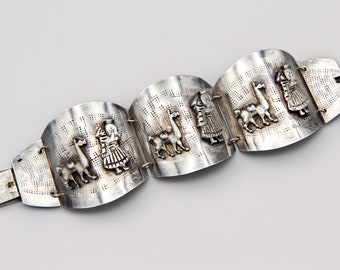 900 Silver Peruvian Llama Bracelet, Vintage 1950s Peru Jewelry, Handmade Wide Panel Bracelet, Animal Jewelry, Pre Columbus Tribal Bracelet