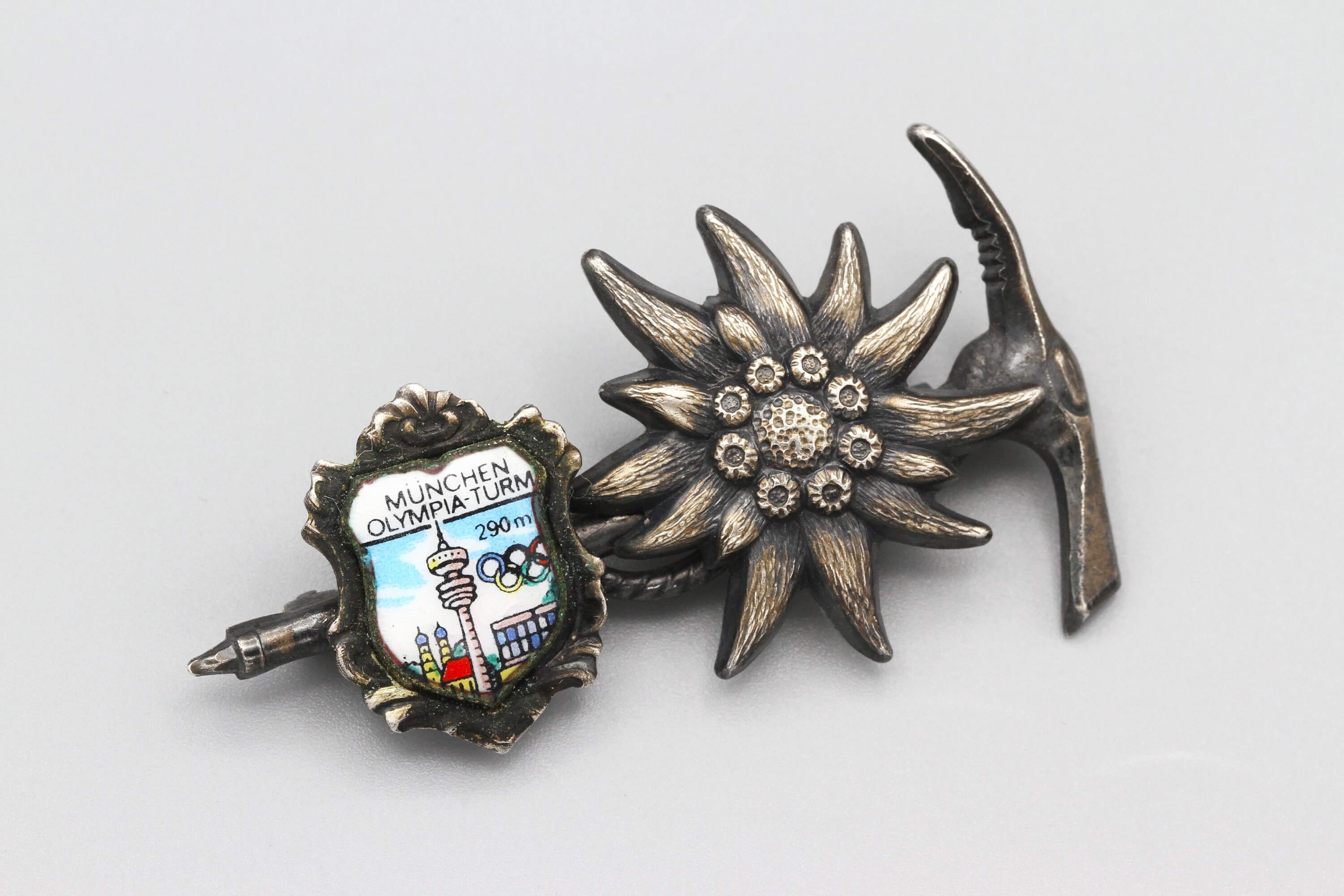 RARE Vintage Munich 1972 Olympic Lapel Pin, Edelweiss Flower