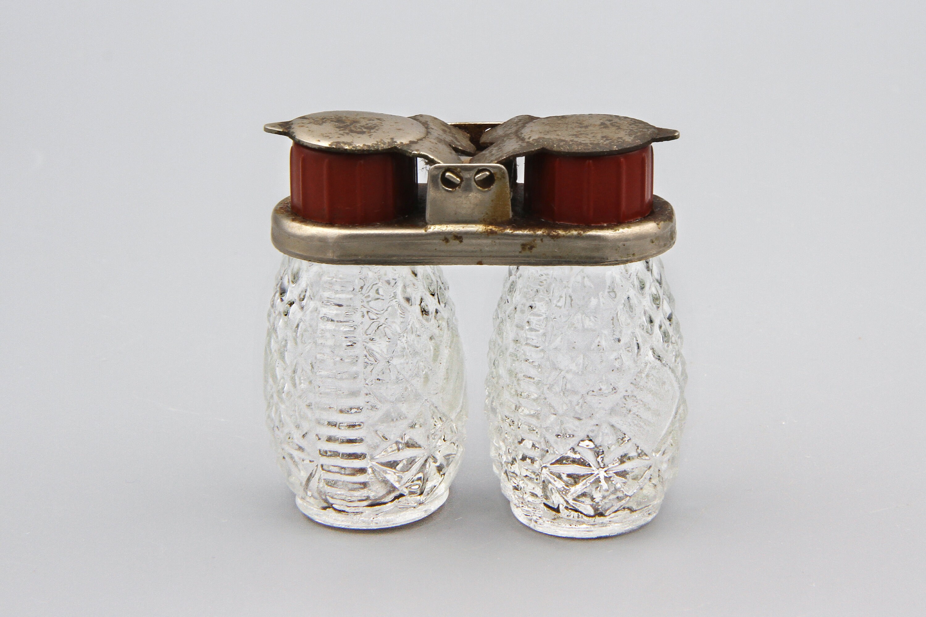 Travel Salt And Pepper Shaker Set Vintage Mini Pressed Glass Etsy Travel Salt And Pepper Shaker Set Vintage Mini Pressed Glass Etsy