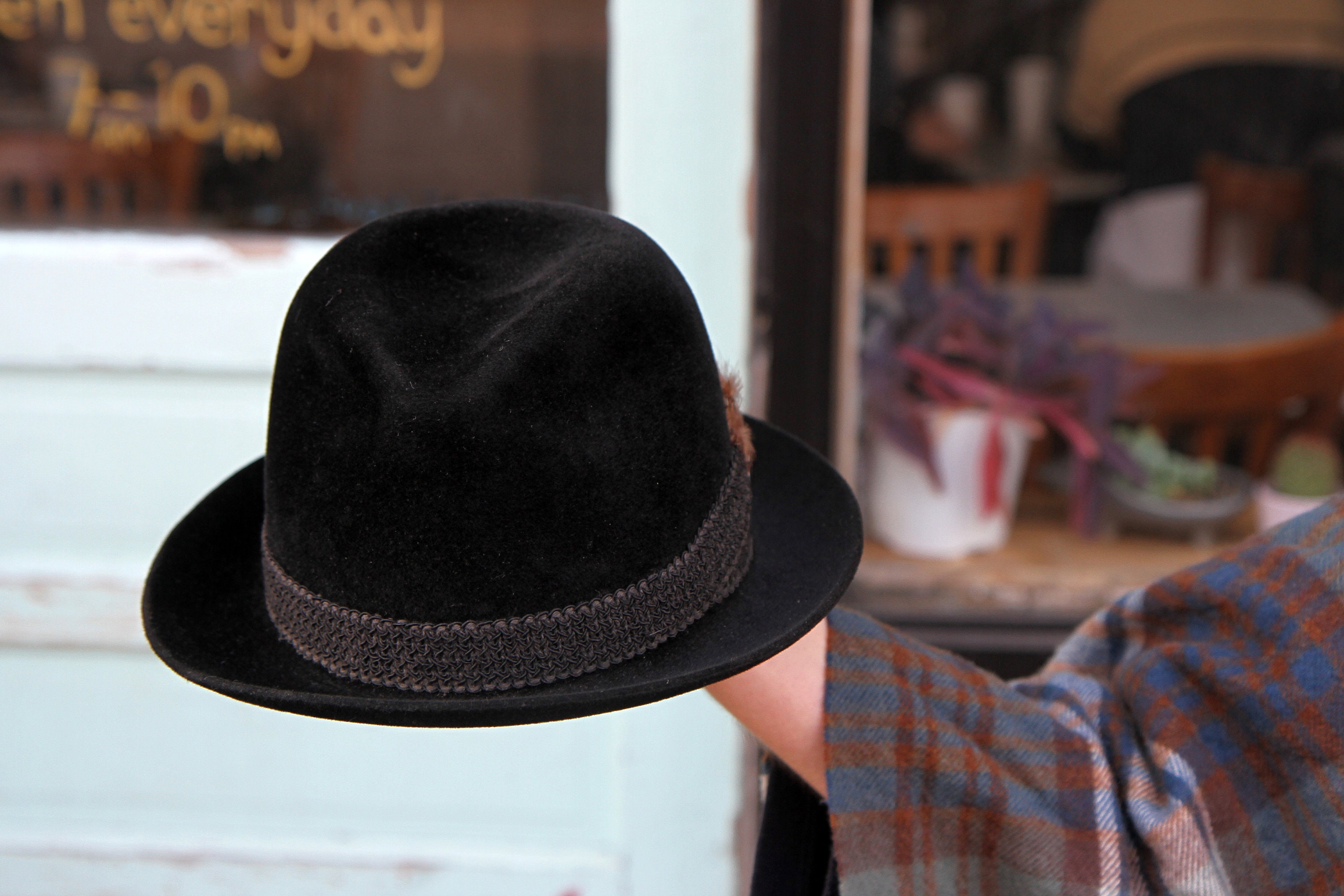 Vintage Dobbs New York Fifth Avenue Fedora Hat, Black Felt Vintage Dobbs New York Fifth Avenue Fedora Hat, Black Felt