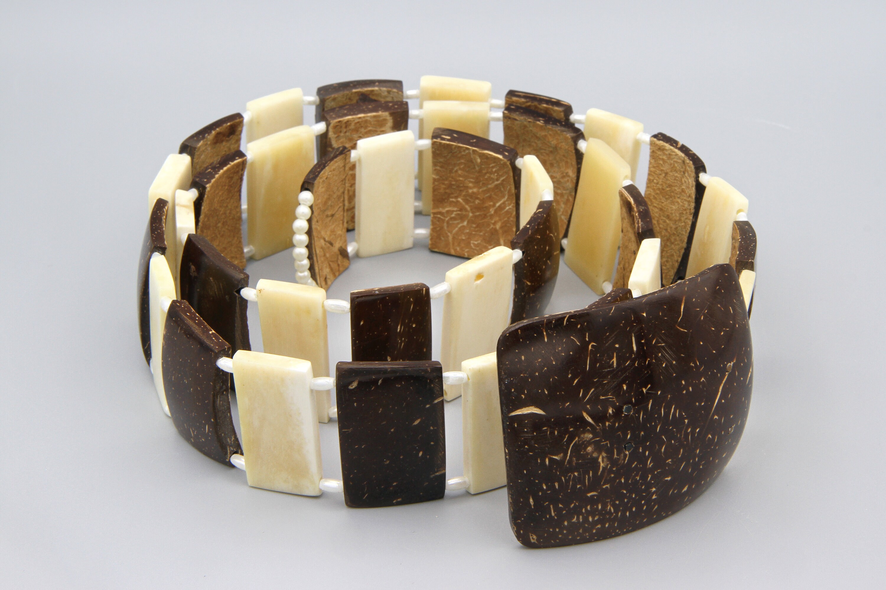 Coconut Shell And Mother Of Pearl Adjustable Belt, Brown Beige Coconut Shell and Mother of Pearl Adjustable Belt, Brown  main image 4
