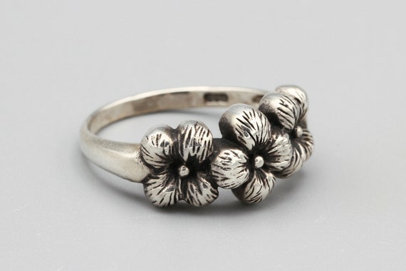 Sterling Floral Band Ring Size 7, Dimensional Flo… - image 5