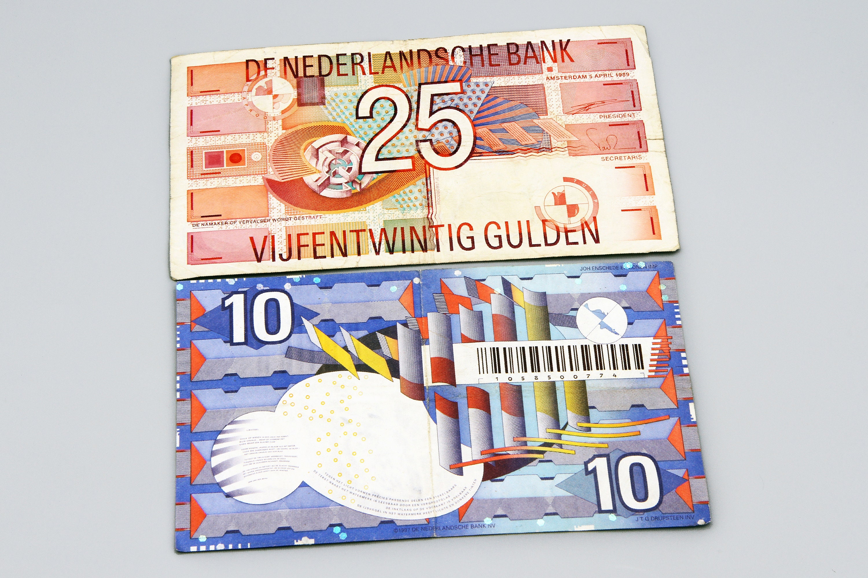 Two Netherlands Banknotes, 10 Gulden Banknote 1997, 25 Gulden Banknote  1989, Holland Currency Money, Foreign Money, Vintage Gulden Banknote - Etsy  Canada