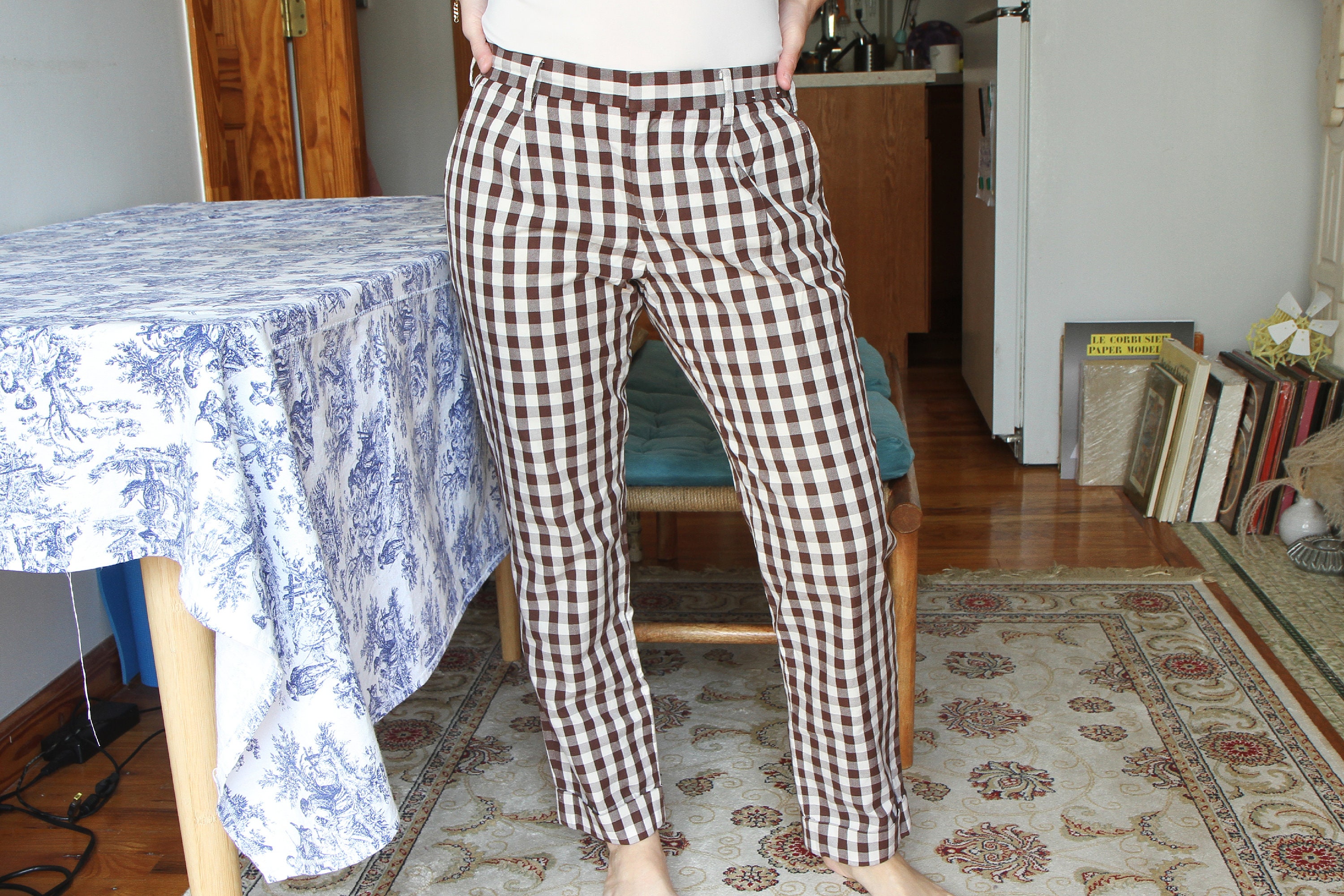 Womens Ankle Plaid Checkered Pants Size S to M, Brown White Cotton  display picture 1